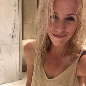 Meet your Posher, Caroline